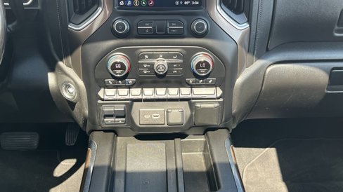 Used 2022 Chevrolet Silverado 2500 High Country w/ Z71 Off-Road Package image 22