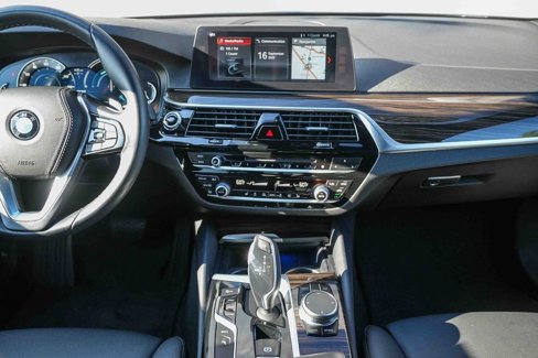 Used 2018 BMW 530e image 12