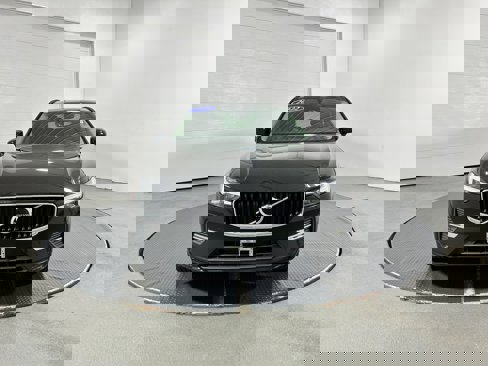 Used 2022 Volvo XC60 B5 Momentum w/ Climate Package image 15