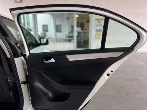 Used 2018 Volkswagen Jetta S image 17