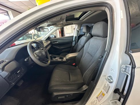 Used 2023 Honda Accord EX image 23