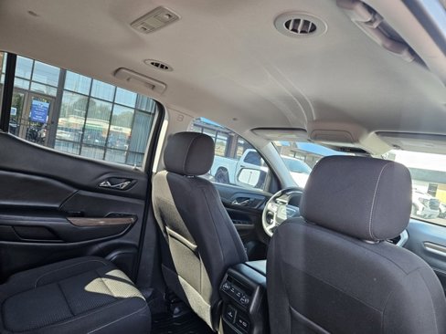Certified 2023 GMC Acadia SLE w/ Driver Convenience Package image 10