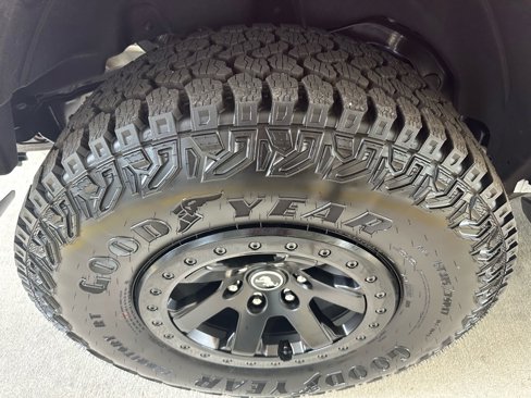 New 2025 Ford Bronco Stroppe Edition image 11