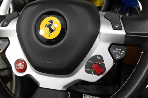 Used 2017 Ferrari California T image 34