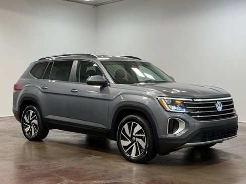 Used 2025 Volkswagen Atlas SE image 22
