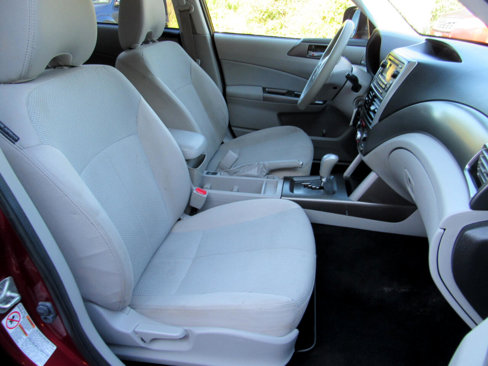 Used 2011 Subaru Forester 2.5X Premium w/ All-Weather Pkg image 7