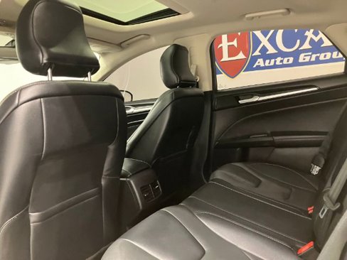 Used 2019 Ford Fusion Titanium image 43
