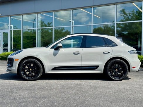 Used 2025 Porsche Macan GTS image 3