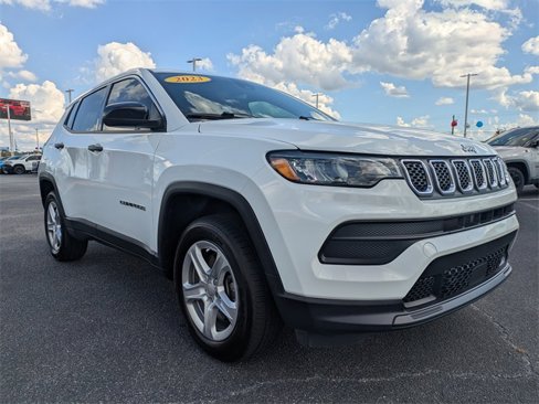 Used 2023 Jeep Compass Sport image 1