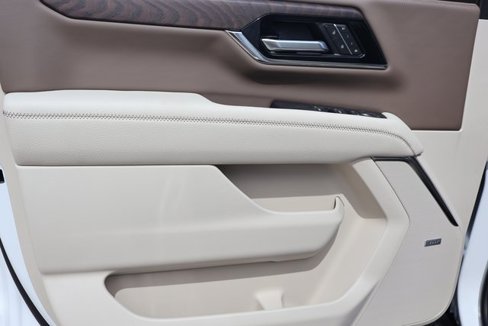 New 2026 GMC Yukon XL Denali w/ Denali Reserve Package image 10