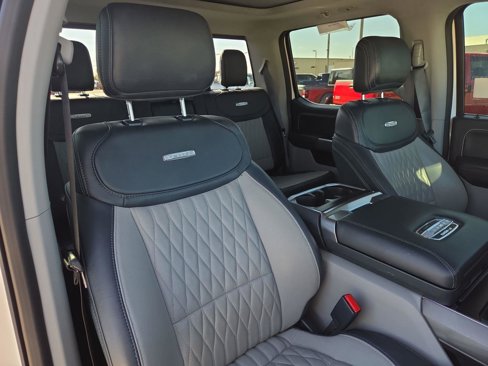 Used 2023 Ford F150 Limited image 32