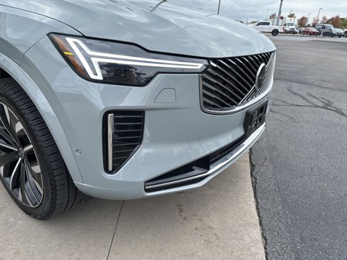 Certified 2025 Volvo XC90 B5 Plus image 13
