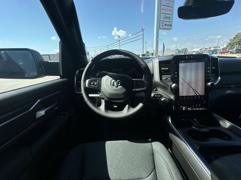 New 2026 RAM 1500 4x4 Crew Cab image 17