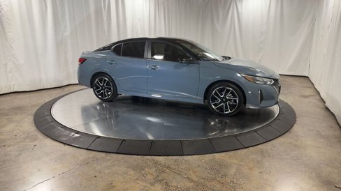 Used 2024 Nissan Sentra SR image 3