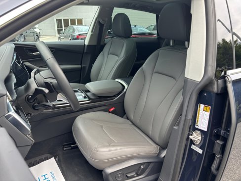 Certified 2025 Audi Q8 Premium Plus image 30