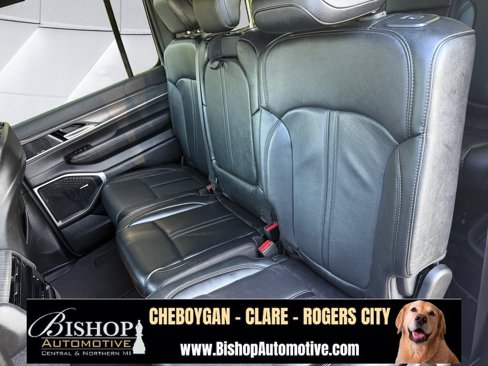 Used 2023 Jeep Wagoneer L Series II image 22