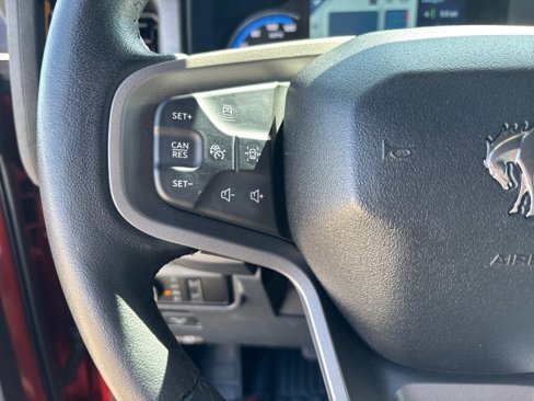Used 2024 Ford Bronco Badlands image 12