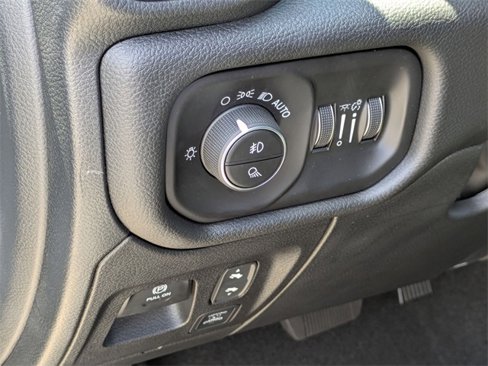 New 2026 RAM 1500 2WD Crew Cab image 14