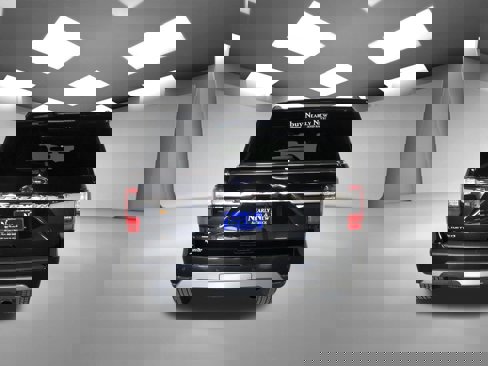 Used 2020 Ford Expedition Limited image 4
