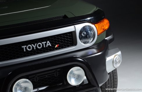 Used 2014 Toyota FJ Cruiser 4WD image 23