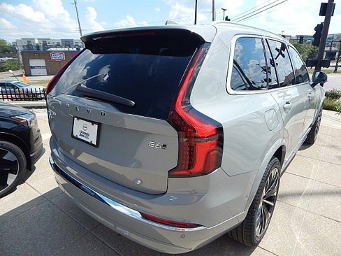 New 2026 Volvo XC90 B6 Ultra image 9
