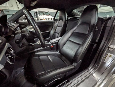 Used 2018 Porsche 718 Cayman S w/ Sport Chrono Package image 18