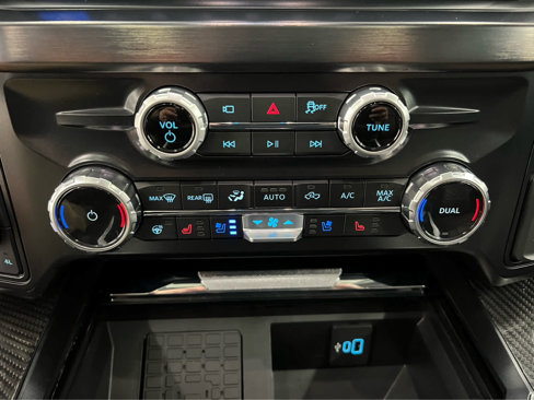 Used 2025 Ford F250 Lariat w/ Lariat Ultimate Package image 29