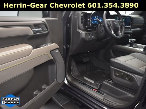 Used 2023 Chevrolet Silverado 1500 ZR2 w/ Technology Package image 11
