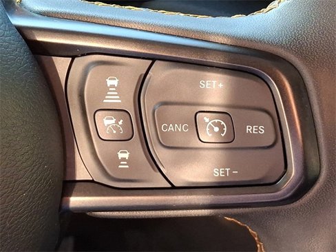 Used 2024 Jeep Wrangler Unlimited image 22