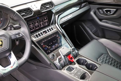 Used 2021 Lamborghini Urus image 16