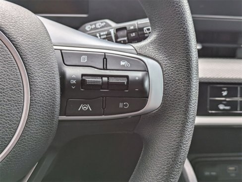 Used 2024 Kia Sportage LX image 20