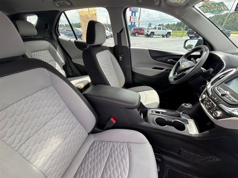 Used 2018 Chevrolet Equinox LS image 25