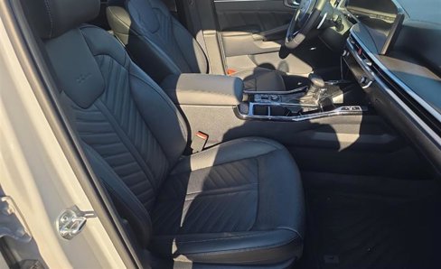 Used 2024 Kia Sorento SX Prestige image 7