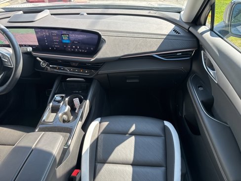 Used 2025 Buick Envision Sport Touring image 19