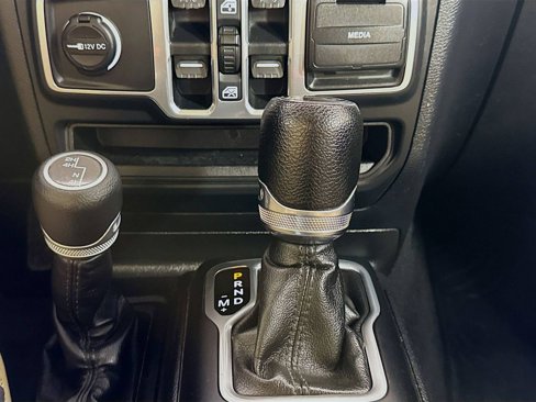 Used 2018 Jeep Wrangler Unlimited Sport S image 17