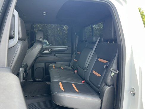 Used 2024 GMC Sierra 2500 AT4 w/ AT4 Preferred Package image 15