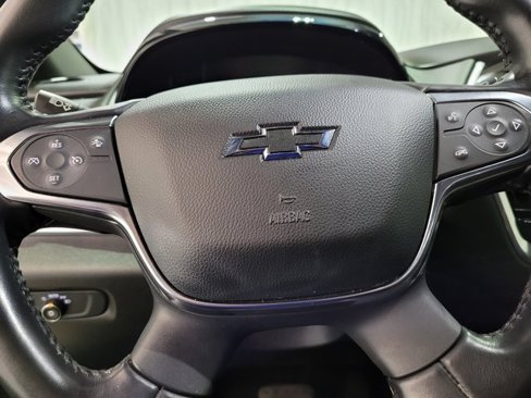 Used 2022 Chevrolet Traverse LT image 32