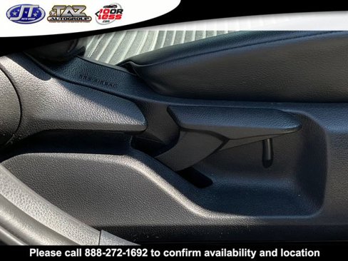 Used 2021 Toyota Camry SE w/ Cold Weather Package image 15