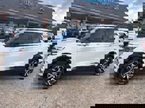 Certified 2023 Ford Explorer ST-Line w/ Class IV Trailer Tow Package image 1