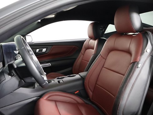 Used 2025 Ford Mustang GT image 23
