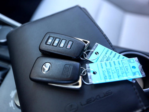 Used 2015 Lexus IS 250 image 9