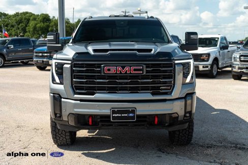 Used 2024 GMC Sierra 2500 AT4 w/ AT4 Premium Plus Package image 2