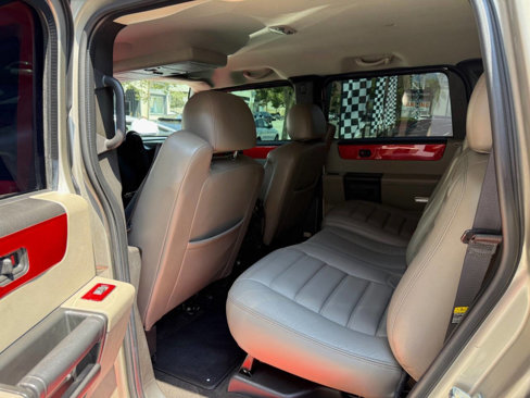 Used 2005 HUMMER H2 image 34