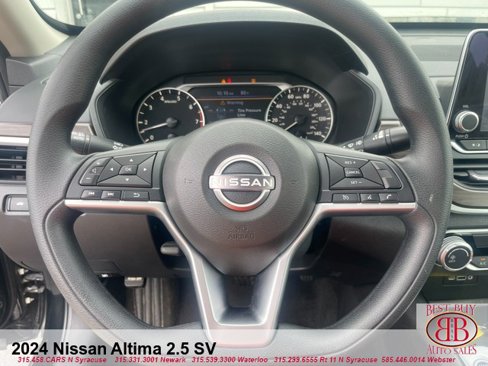 Used 2024 Nissan Altima 2.5 SV image 14