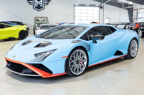 Used 2022 Lamborghini Huracan STO image 2