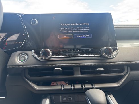 New 2025 Chevrolet Colorado LT w/ LT Convenience Package image 32