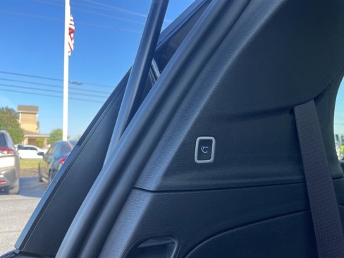 New 2026 Chrysler Voyager LX image 32