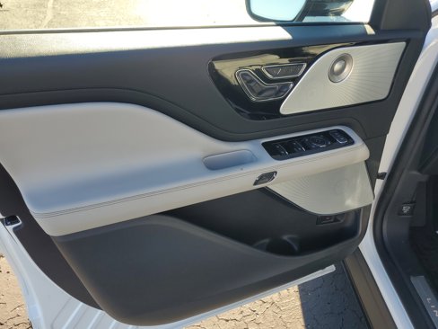 New 2025 Lincoln Aviator Reserve w/ Equipment Group 201A image 8