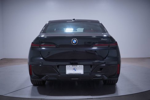 New 2026 BMW 740i w/ Premium Package image 5