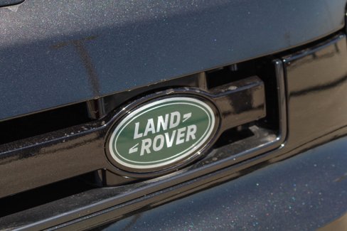 New 2024 Land Rover Defender 90 V8 image 5